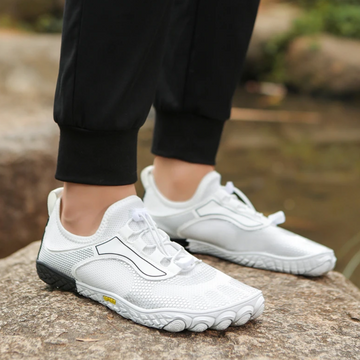 Avontuurlijke minimalistische antislip schoenen in de kleur 36 voor dames in stijl geschikt voor alle seizoenen.