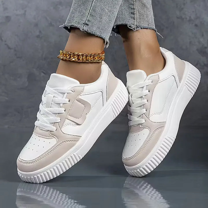 Platform sneaker met kleurblokdesign