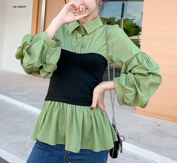Boaz | Damesblouse met Panelen en Lantaarnmouwen in de kleur Groen voor dames in stijl ideaal voor de lente.