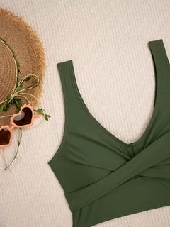Bikini met criss-cross top