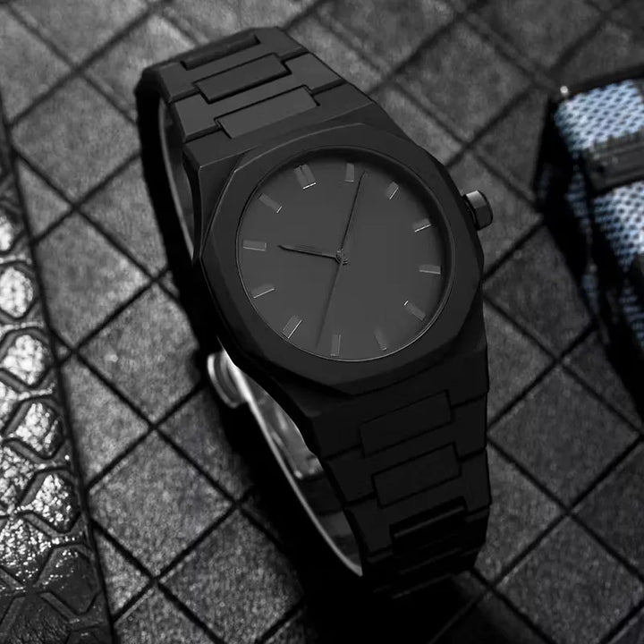 Analoge horloge met plastic band