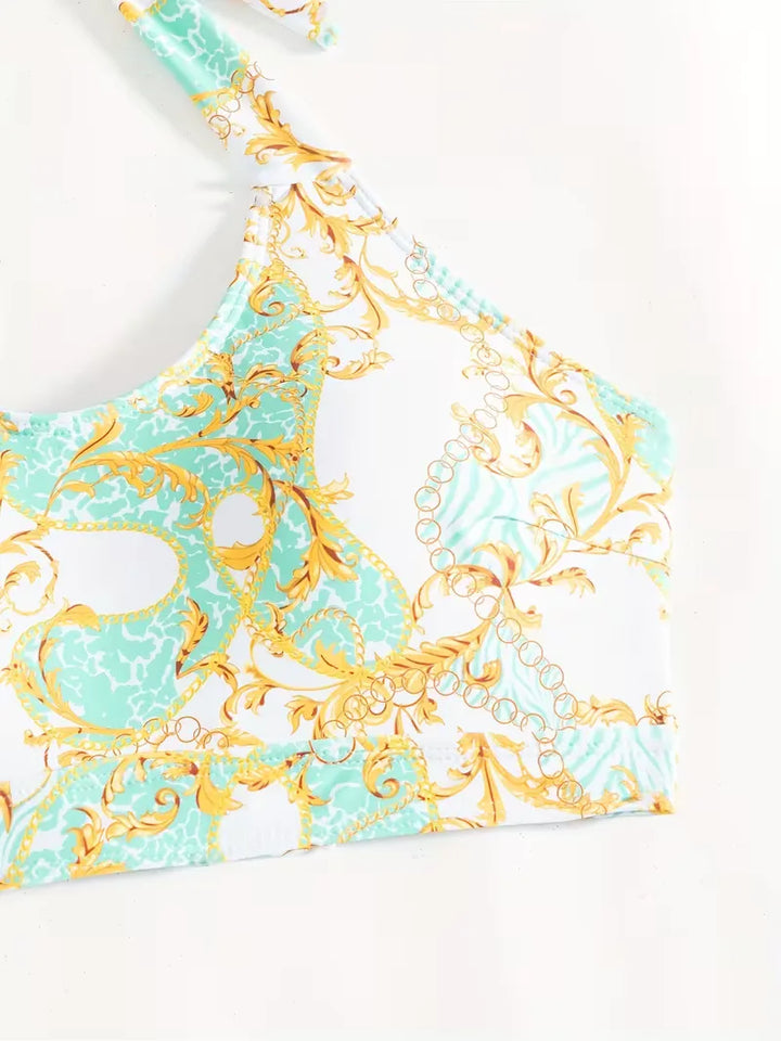 Cover-up met halternek en shorts