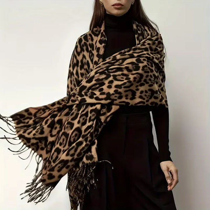 Winter sjaal met luipaardprint