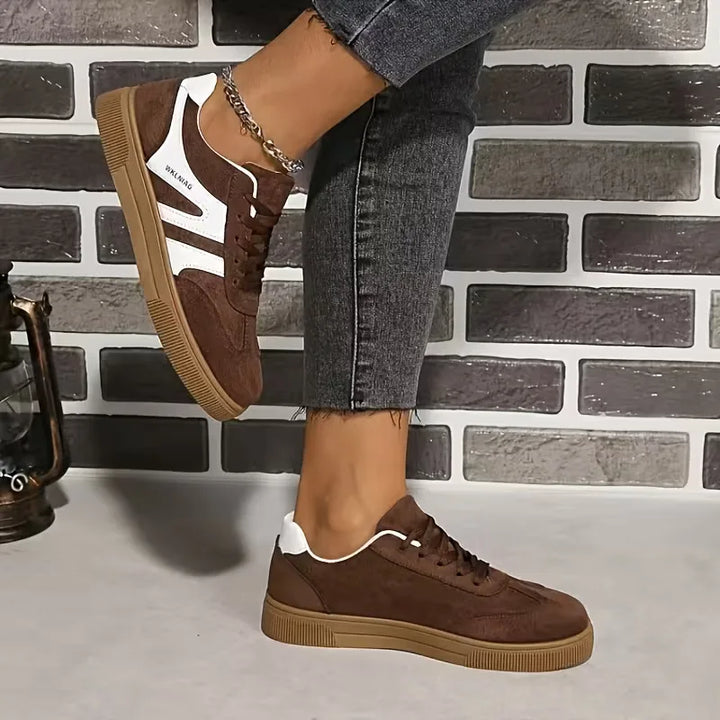 Lage sneaker met suède bovenwerk