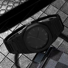 Analoge horloge met plastic band