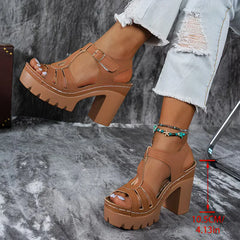Hak sandaal met T-strap