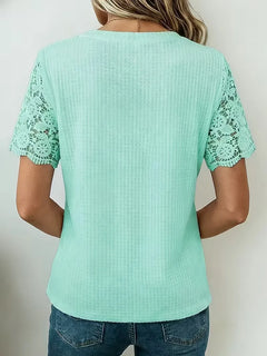 T-shirt met kantdetails