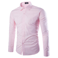 Effen zwart slim fit heren overhemd, perfect voor diverse gelegenheden. Gemaakt van hoogwaardige materialen voor duurzaamheid en comfort, en voorzien van een trendy uitstraling voor een moderne look.