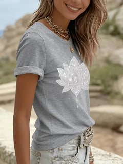 T-shirt met lotus bloemenprint