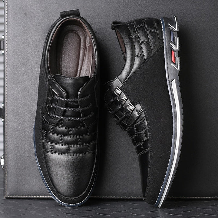 Hybride kunstleren schoenen - een perfecte mix van klassieke en elegante ontwerpen. Deze stijlvolle en veelzijdige schoenen bieden langdurig comfort, superieure demping en innovatieve ondersteuning. Geschikt voor diverse gelegenheden en ideaal voor een modieuze uitstraling.