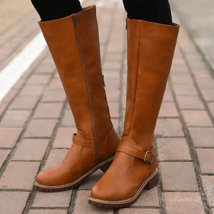EMY | Prachtige dameslaarzen in de kleur Zwart voor dames in stijl ideaal voor de herfst.