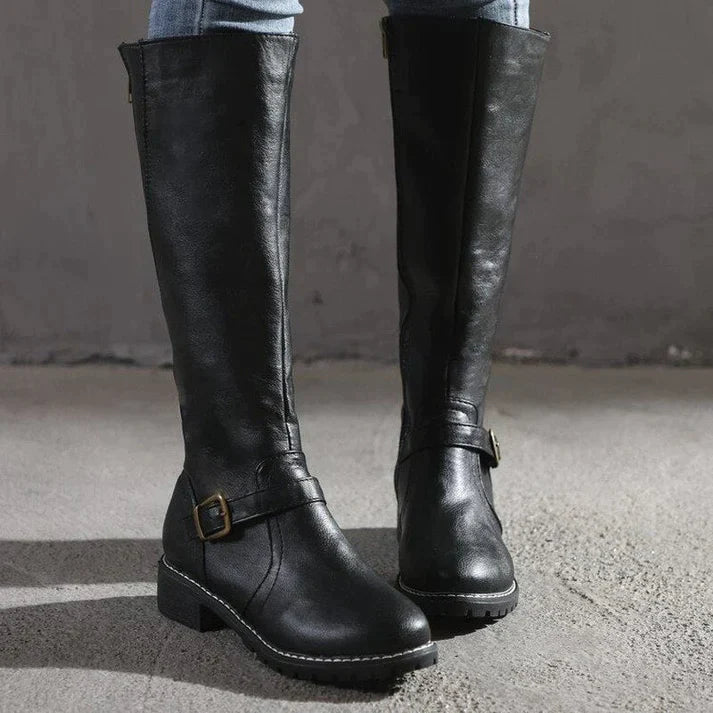 EMY | Prachtige dameslaarzen in de kleur Zwart voor dames in stijl ideaal voor de herfst.