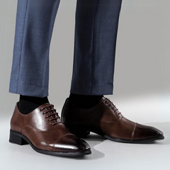 Erik | Klassieke leren schoenen in de kleur Zwart voor heren in Heritage stijl geschikt voor alle seizoenen.