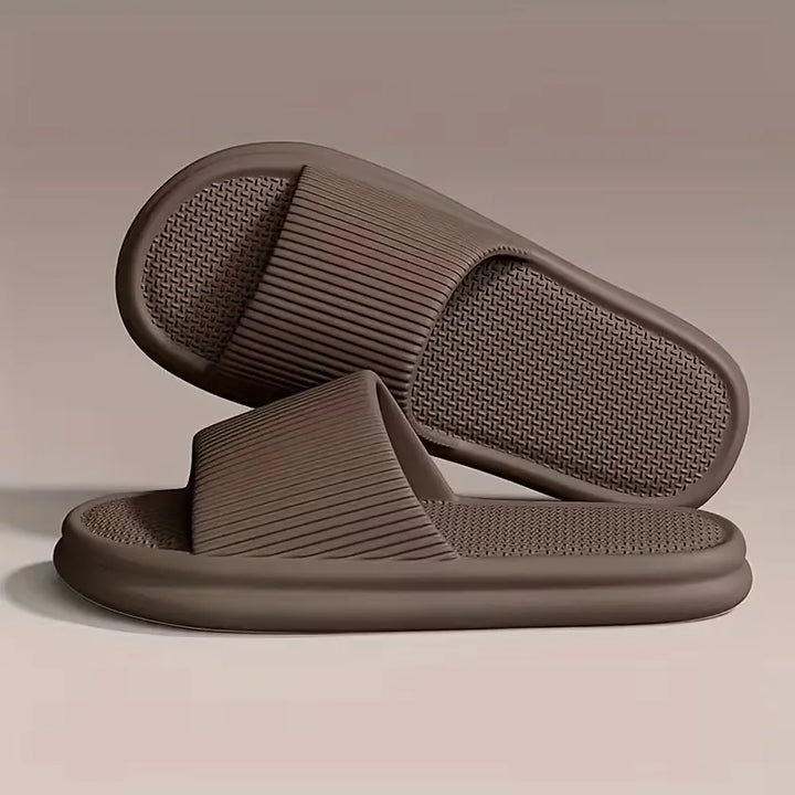 Badslippers met dikke zool