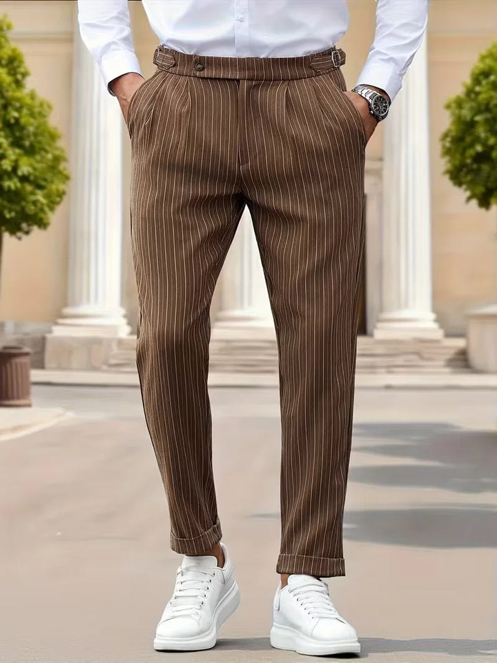 Slim fit pantalon met verticale strepen