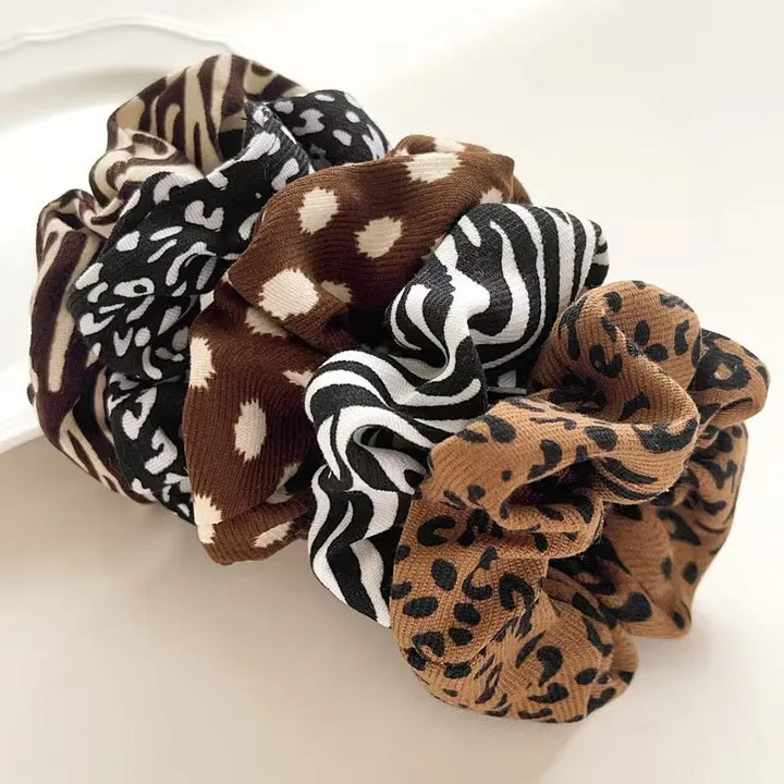 Set van 5 scrunchies met dierenprints