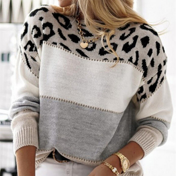 FAYENNE | Trendy damestrui met pantherprint in de kleur Grijs voor dames in stijl ideaal voor de herfst.