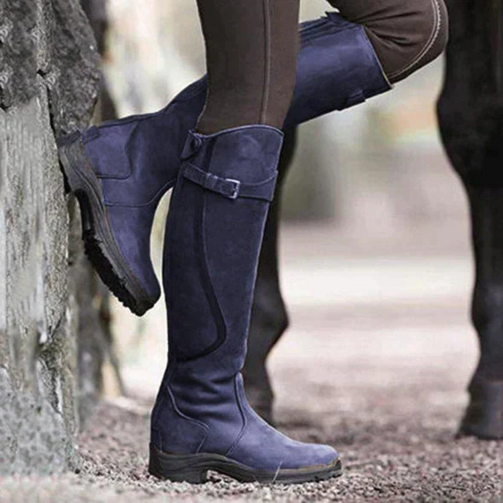 Fenna | Waterdichte hoge dames laarzen in de kleur Paars voor dames in Outdoor stijl ideaal voor de herfst.