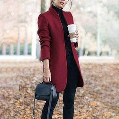 FLOORTJE | Elegante lente jas in de kleur Wijnrood voor dames in stijl ideaal voor de lente.