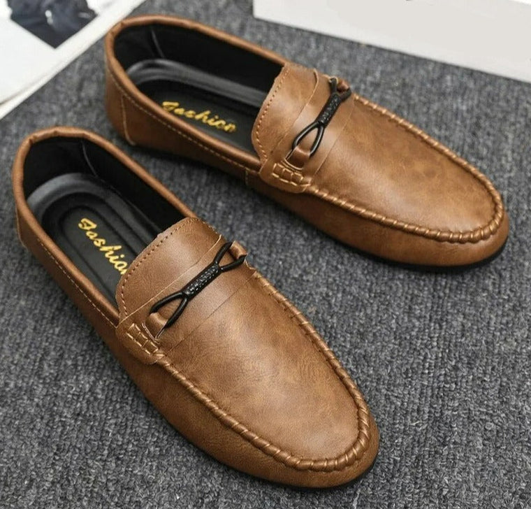 Henrick | Stijlvolle heren loafers in de kleur Bruin voor heren in Formal stijl ideaal voor de herfst.