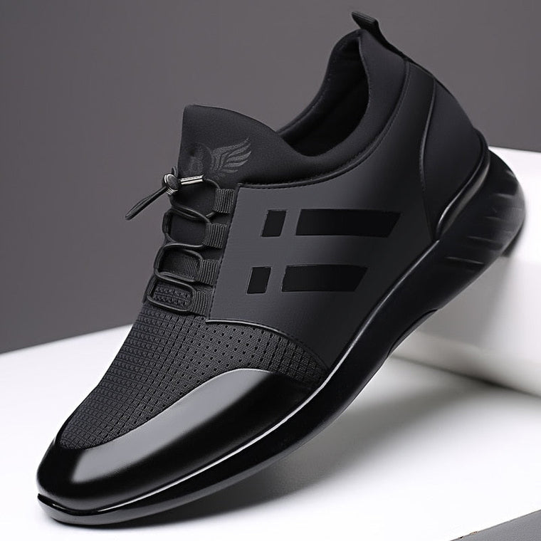 High Top Sole Sneaker in de kleur Zwart voor heren in stijl geschikt voor alle seizoenen.