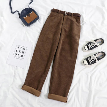 Hilda | Corduroy broek voor dames in de kleur Koffie voor dames in stijl ideaal voor de herfst.