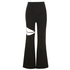 Ilaria | Flared slim damesbroek in de kleur Zwart voor dames in stijl ideaal voor de lente.