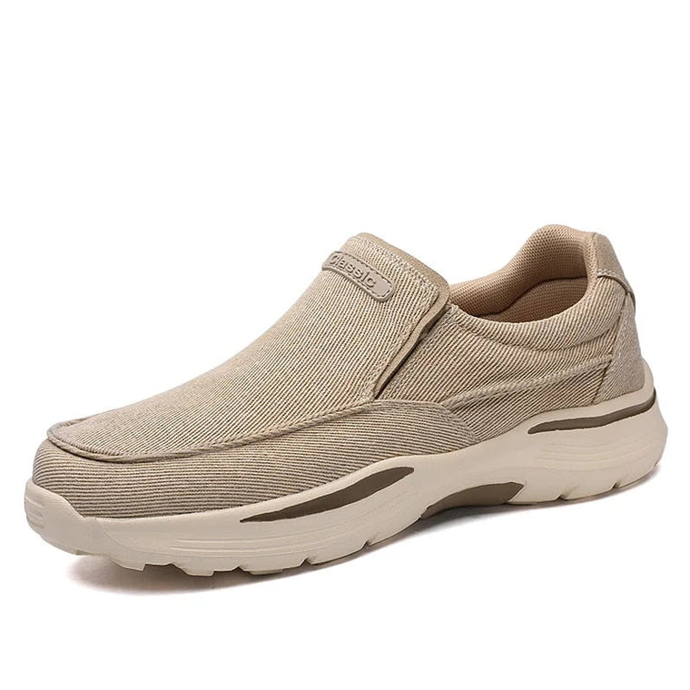 Jaco | Canvas herenloafers in de kleur Khaki voor heren in Smart-casual stijl ideaal voor de herfst.