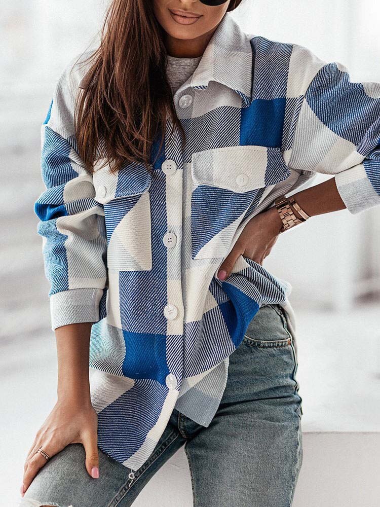 Johanne | Modieus Oversized Blouse in de kleur Blauw voor dames in Streetwear stijl ideaal voor de herfst.