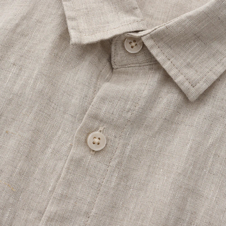 John | Linnen overhemd (korte mouw) in de kleur Beige voor in stijl ideaal voor de zomer.