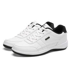 Joost | Ultralichte heren sneakers in de kleur Blauw voor heren in Smart-casual stijl geschikt voor alle seizoenen.