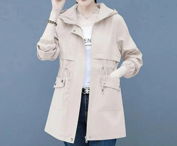 Karla | Dames windjack met capuchon in de kleur Beige voor dames in Casual stijl ideaal voor de lente.