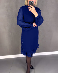 Langarmige elegante jurk met stippen in de kleur Zwart voor dames in stijl ideaal voor de herfst.
