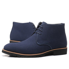 Laurens | Leren schoenen voor mannen van rundsuèdeleer in de kleur Blauw voor heren in stijl ideaal voor de lente.