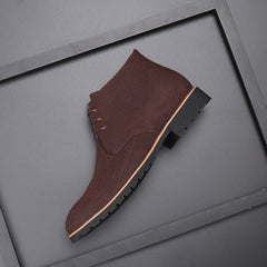 Laurens | Leren schoenen voor mannen van rundsuèdeleer in de kleur Bruin voor heren in stijl ideaal voor de lente.