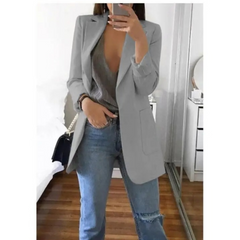 Lisa | Lange blazer voor dames in de kleur Lichtgrijs voor dames in Formal stijl geschikt voor alle seizoenen.