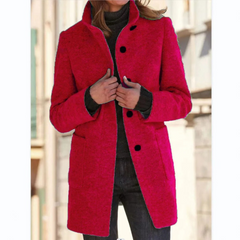 Lotte | Winddichte damesmantel met opstaande kraag in de kleur Rood voor dames in Outdoor stijl ideaal voor de herfst.