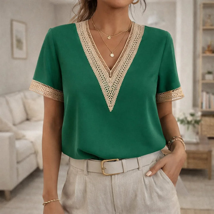 Blouse met kantdetails
