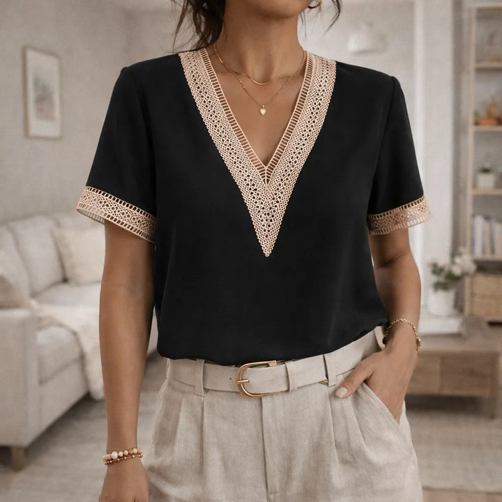 Blouse met kantdetails