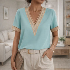 Blouse met kantdetails