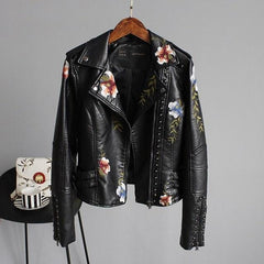 Maudna | Leren Dames Jas in de kleur Zwart voor dames in stijl ideaal voor de herfst.
