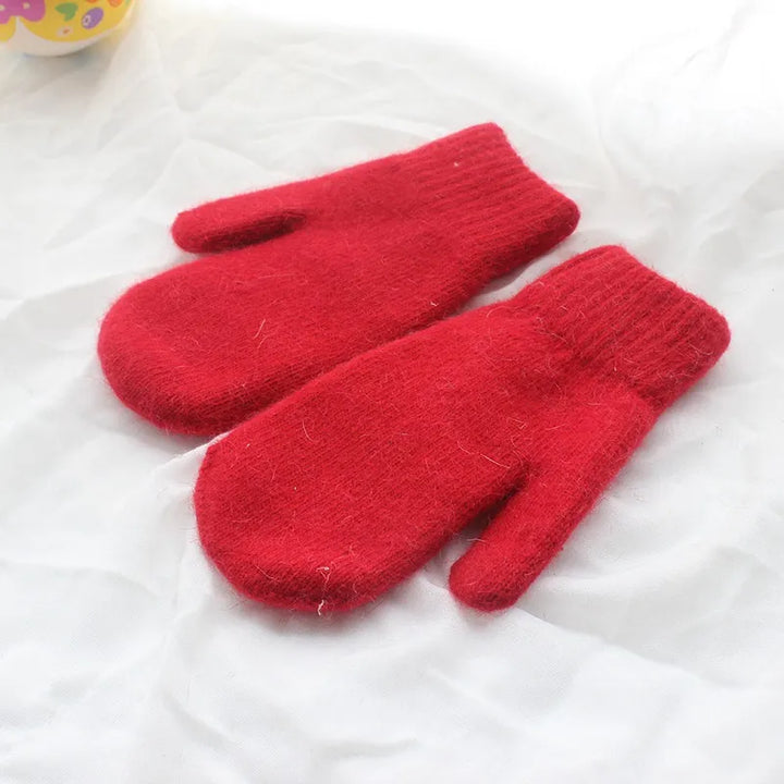 Nessa | Warme & stijlvolle pluche wanten in de kleur Rood voor dames in Lounge stijl ideaal voor de winter
