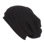 Nina | Comfy & trendy gebreide beanie in de kleur Zwart voor dames in Streetwear stijl ideaal voor de winter