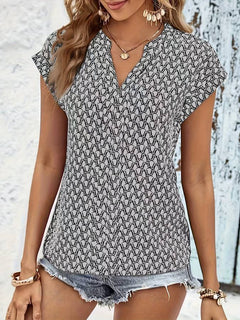 Patricia- Stralende Damesblouse in de kleur Wit voor dames in stijl ideaal voor de lente.