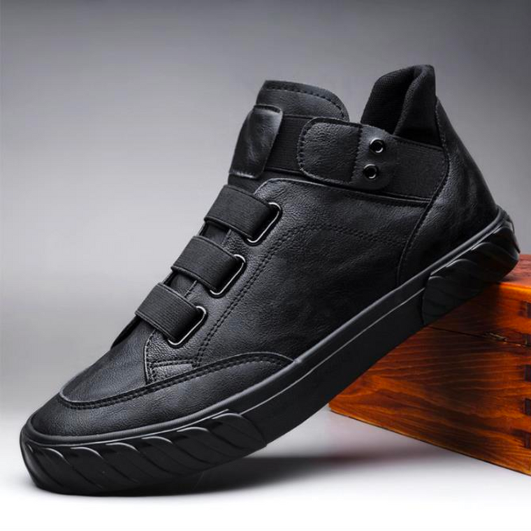 Rodri | Comfortabele heren schoenen in de kleur Zwart voor heren in stijl geschikt voor alle seizoenen.