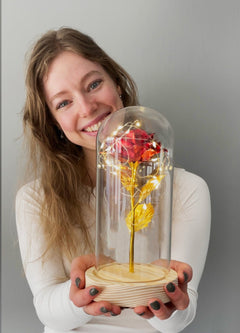 Roos | Gouden kleur roos in glas