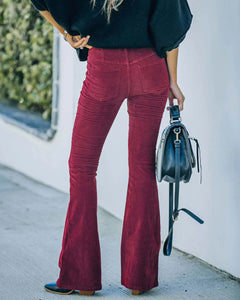 Ruby | High waist flare pants voor dames in de kleur Zwart voor dames in stijl ideaal voor de lente.