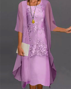 Charmante jurk van chiffon, bestaande uit twee delen voor een stijlvolle look. Gemaakt van kant en chiffon, met een elegante smock-stijl, knielengte en ronde hals. Perfect voor dagelijks gebruik of vakantie-uitjes in de lente, zomer en herfst.
