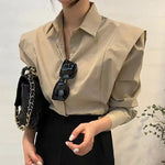Stefania | Elegante Vrijetijdsblouse in de kleur Khaki voor dames in stijl ideaal voor de herfst.