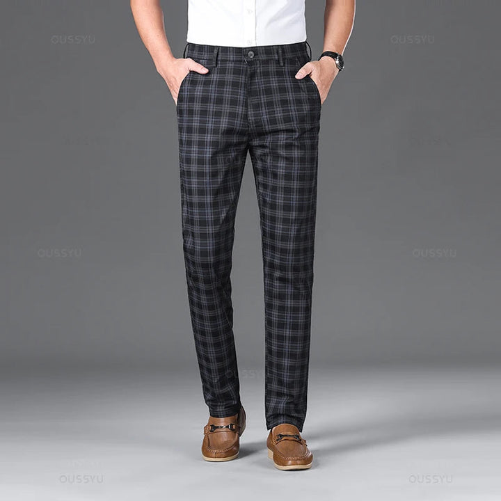 Thijs | Klassieke geruite herenpantalon in de kleur Zwart voor heren in Heritage stijl geschikt voor alle seizoenen.